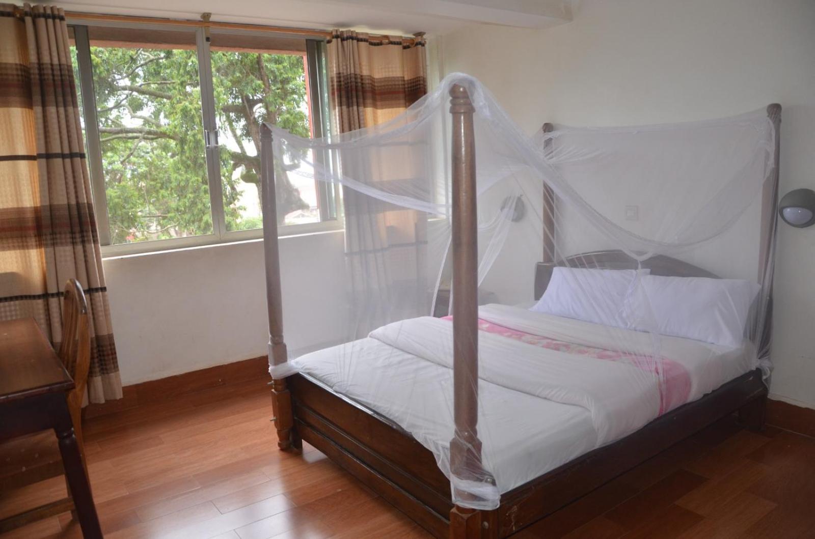 Entebbe Flights Motel Ngoại thất bức ảnh
