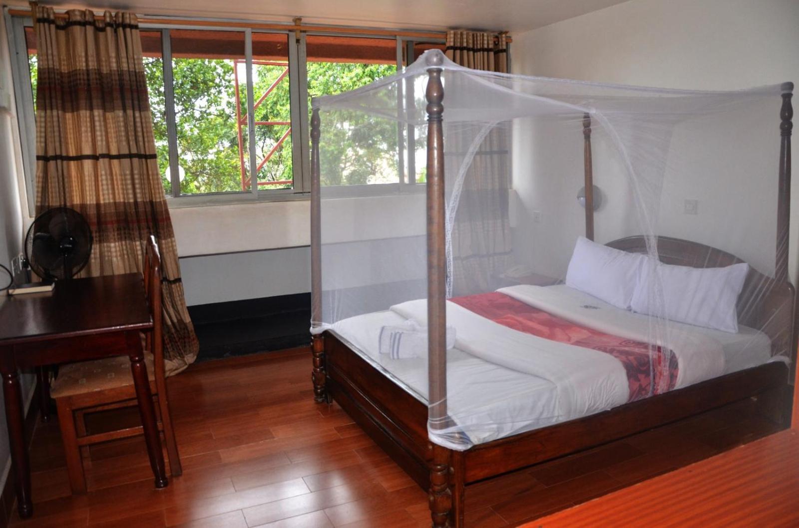 Entebbe Flights Motel Ngoại thất bức ảnh