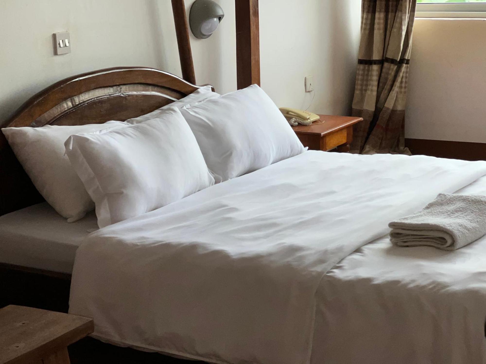Entebbe Flights Motel Ngoại thất bức ảnh