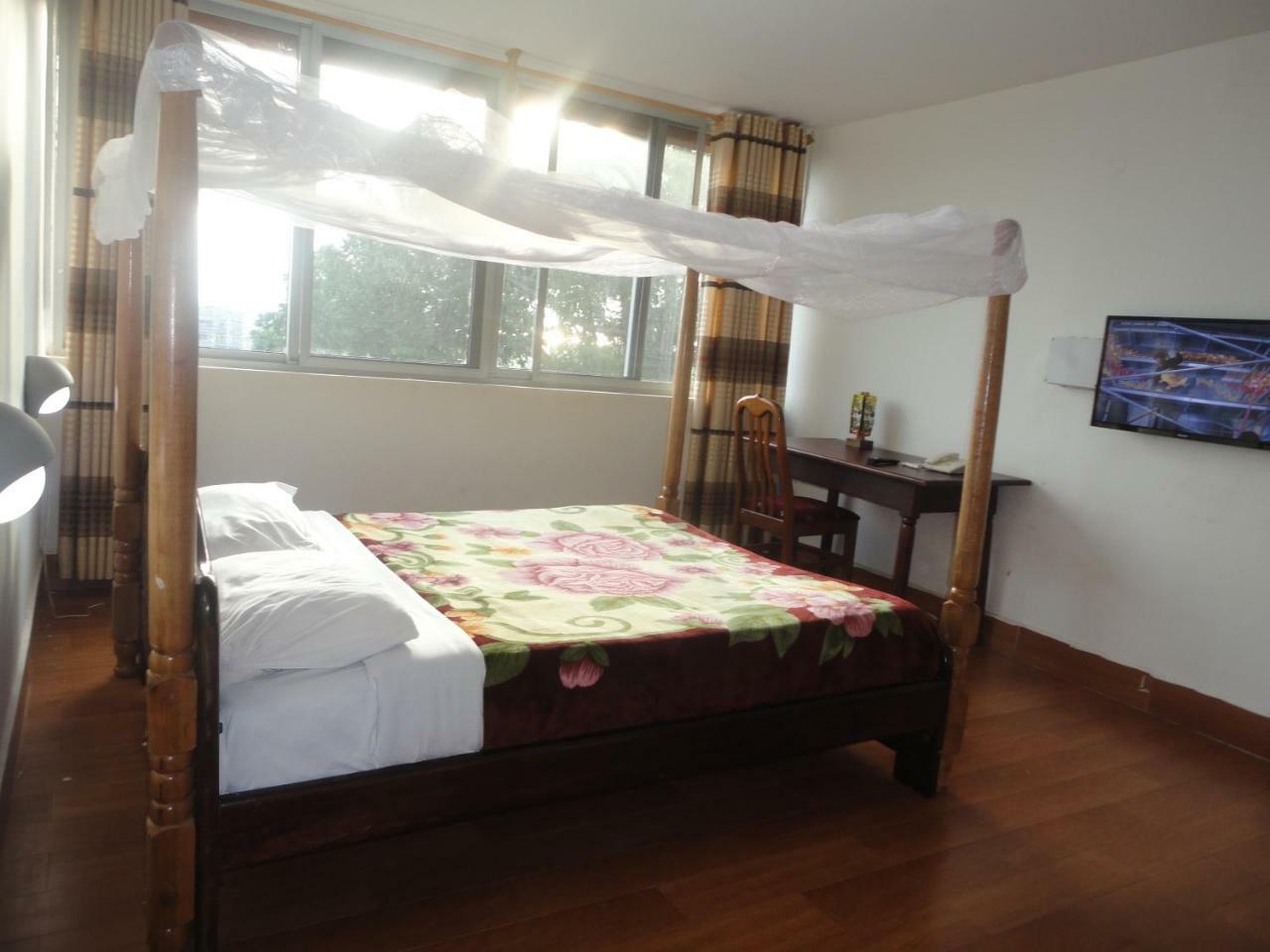 Entebbe Flights Motel Ngoại thất bức ảnh