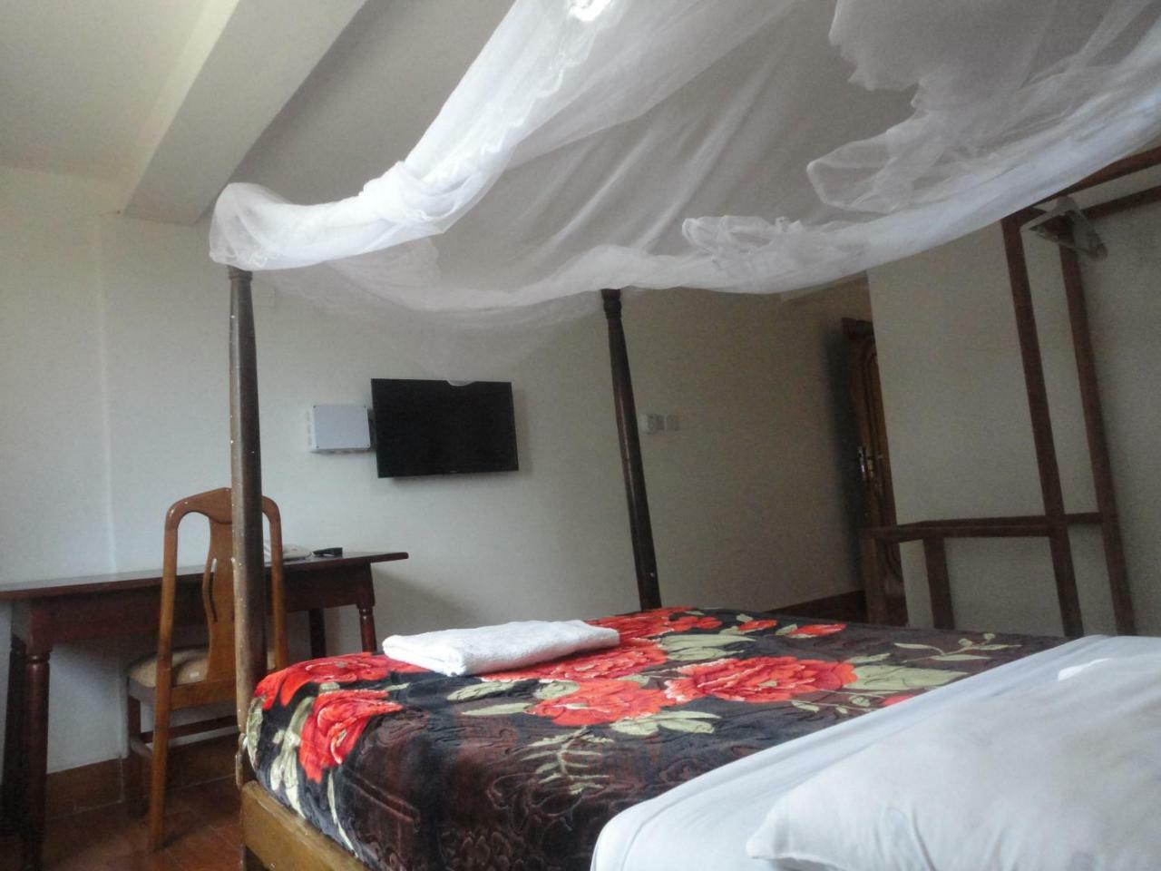 Entebbe Flights Motel Ngoại thất bức ảnh