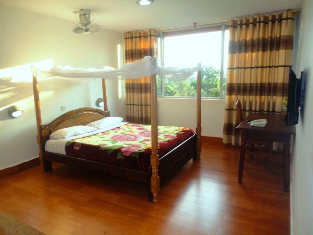 Entebbe Flights Motel Ngoại thất bức ảnh