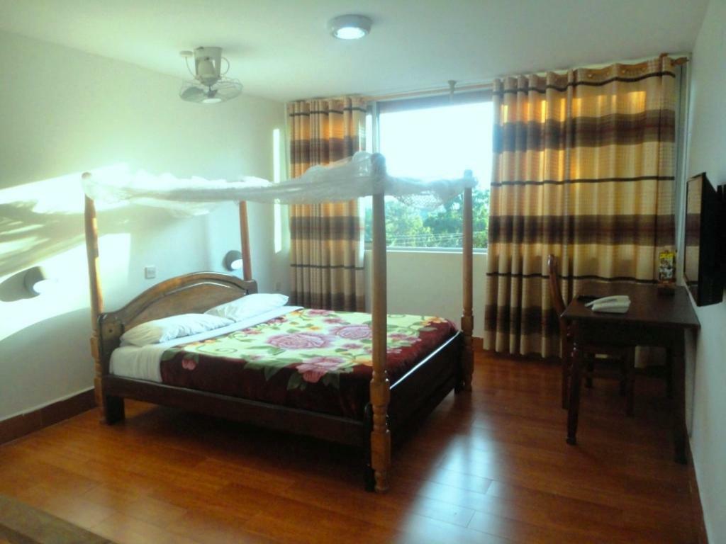 Entebbe Flights Motel Ngoại thất bức ảnh