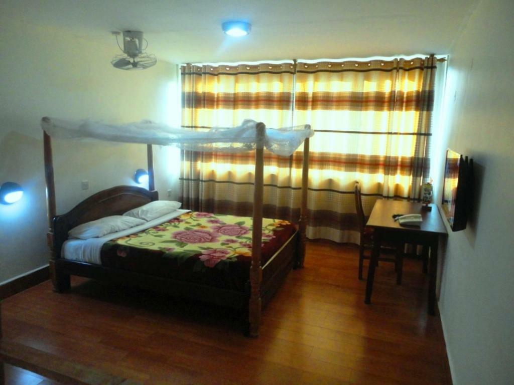 Entebbe Flights Motel Ngoại thất bức ảnh