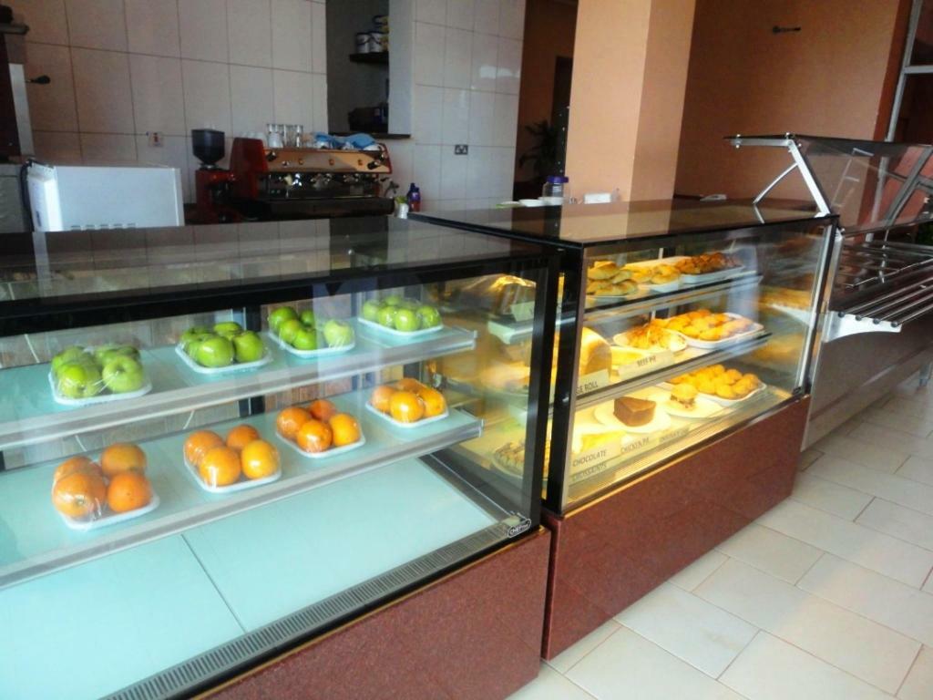 Entebbe Flights Motel Ngoại thất bức ảnh