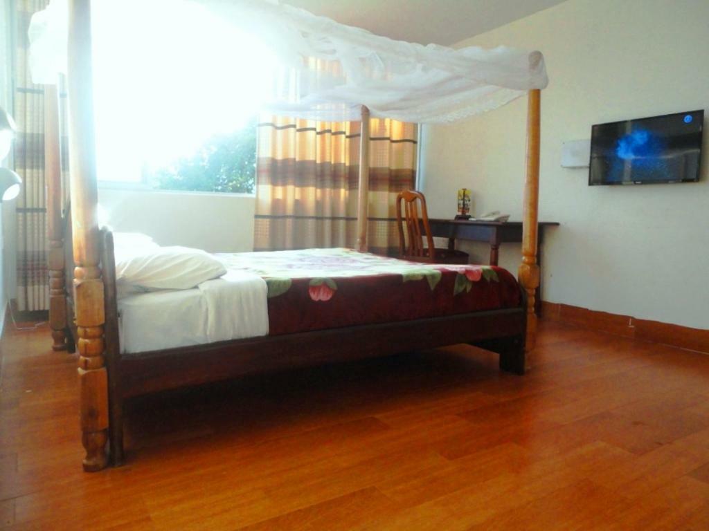 Entebbe Flights Motel Ngoại thất bức ảnh